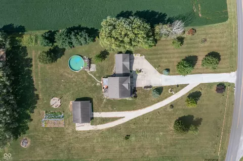 2745 E Brown Rd, New Castle, IN 47362 photo 7