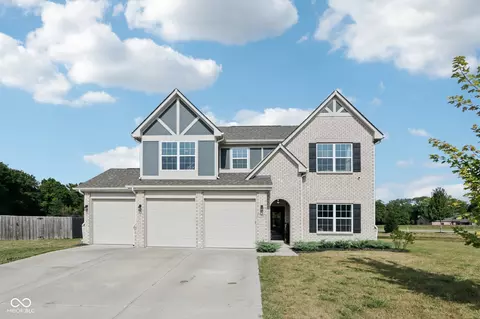 793 Jefferson Park Dr, Pittsboro, IN 46167