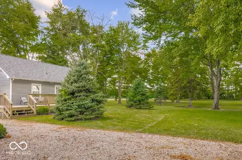 Exterior - 708 E 400 S, Columbus, IN 47201 photo 11 of 15
