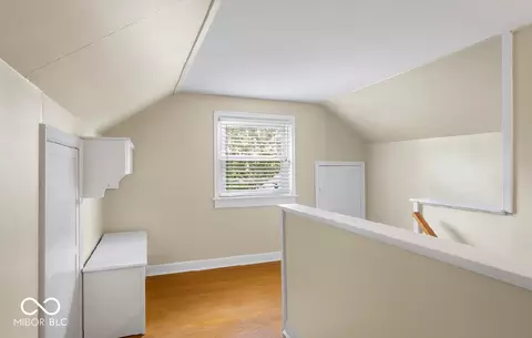 Entry Way - 708 E 400 S, Columbus, IN 47201 photo 1 of 2