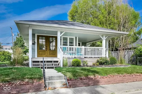 220 1st Ave SE, Carmel, IN 46032