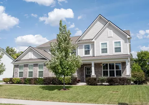 9927 Midnight Line Dr, Fishers, IN 46040