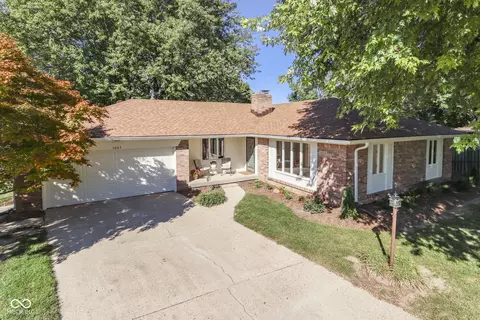 1065 Lawndale Ct, Greenwood, IN 46142