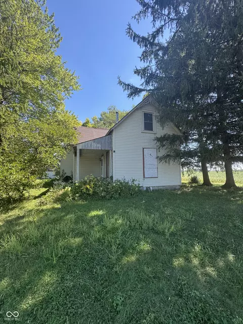 6265 N 200 W, Greenfield, IN 46140