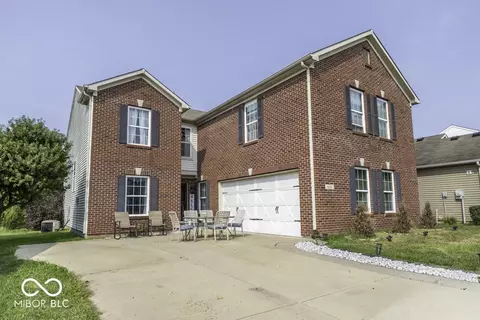 8344 Gates Corner Dr, Camby, IN 46113