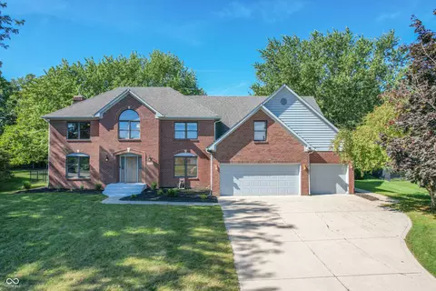 2452 Whispering Way, Indianapolis, IN 46239