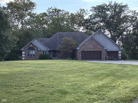 5691 N London Rd, Fairland, IN 46126