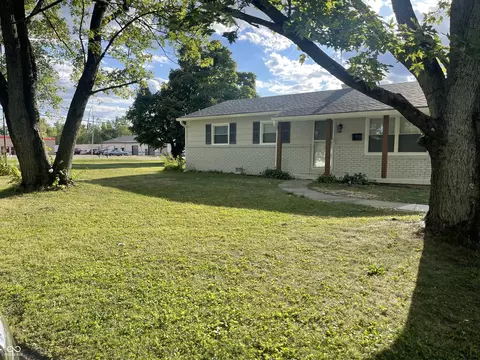 4602 Elmhurst Dr, Lawrence, IN 46226