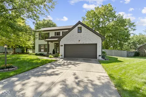 12370 Ensley Dr, Fishers, IN 46038