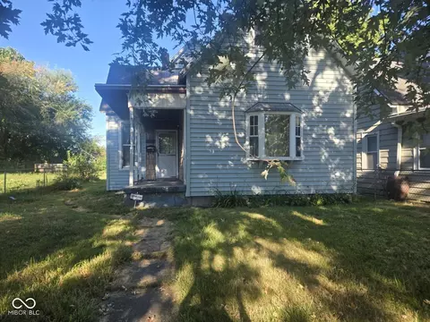 1926 N 8th St, Terre Haute, IN 47804