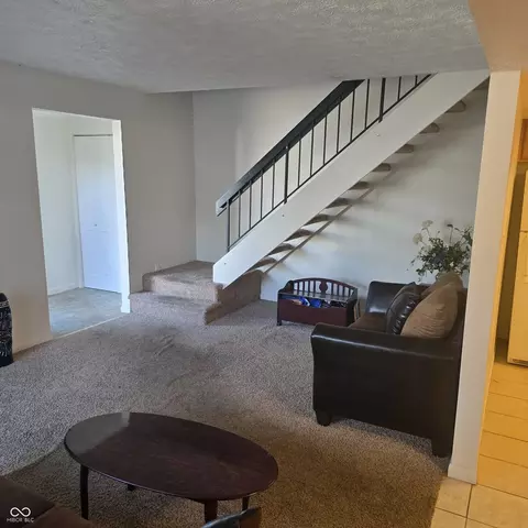 9864 Royce Dr, Indianapolis, IN 46235
