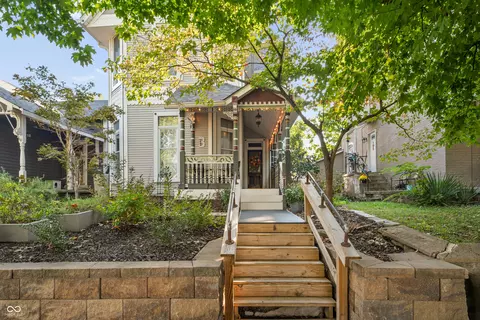 1329 Franklin St, Columbus, IN 47201
