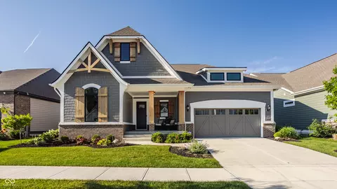 15600 Woodford Dr, Westfield, IN 46074