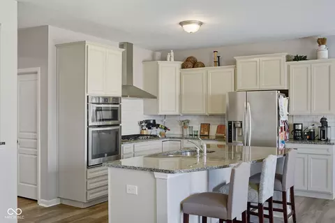 Kitchen - 4339 Spirea Dr, Plainfield, IN 46168 photo 2 of 4