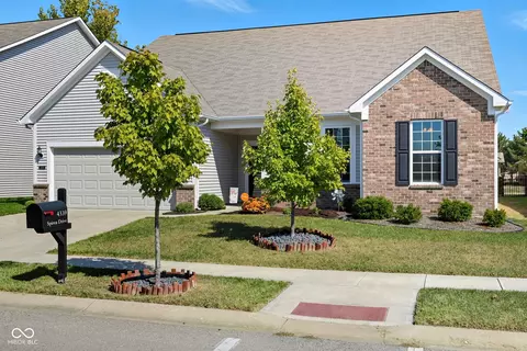 Exterior - 4339 Spirea Dr, Plainfield, IN 46168 photo 2 of 4