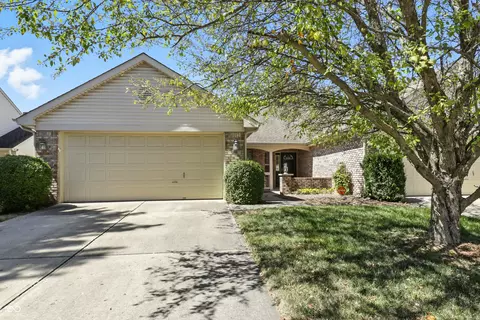 1208 Brittany Cir #A, Brownsburg, IN 46112