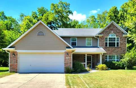 10334 Hillsborough Dr, Fishers, IN 46037