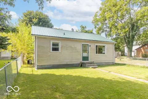 1321 Woodward Ave, New Castle, IN 47362