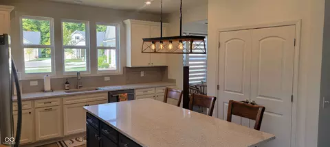 Kitchen - 4864 Lilac Dr, Plainfield, IN 46168 photo 3 of 6