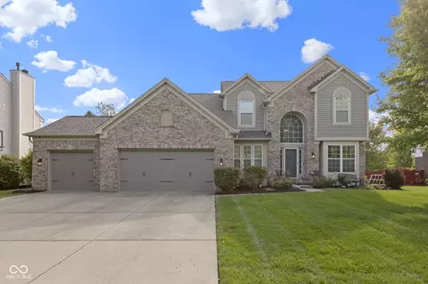 11777 Suncatcher Dr, Fishers, IN 46037
