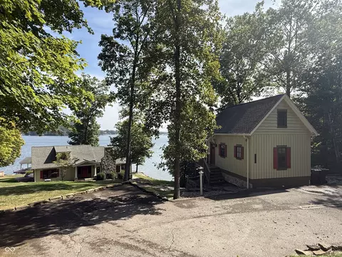 11490 W Maple Dr, Columbus, IN 47201 photo 3