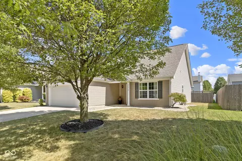 15212 Smarty Jones Dr, Noblesville, IN 46060