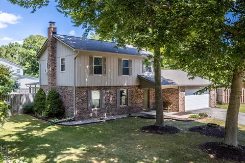 4418 Deerview Ct, Indianapolis, IN 46268