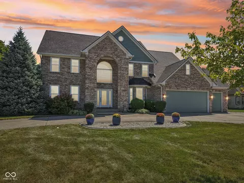 1363 N Winchester Dr, Greenfield, IN 46140