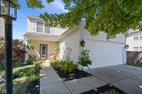 3940 Roundwood Dr, Indianapolis, IN 46235