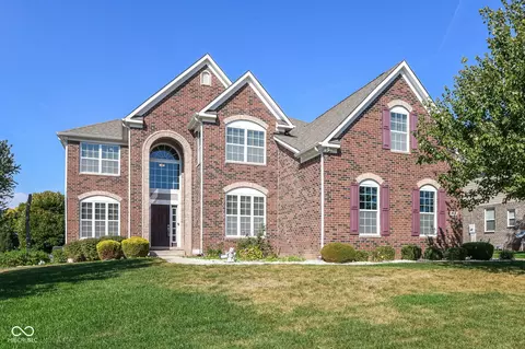 288 Little Ben Ln, Greenwood, IN 46142