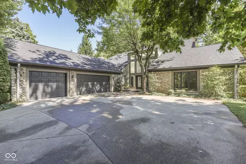 8417 Bay Colony Dr, Indianapolis, IN 46234