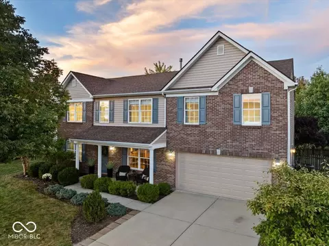 10834 Pleasant View Ln, Fishers, IN 46038