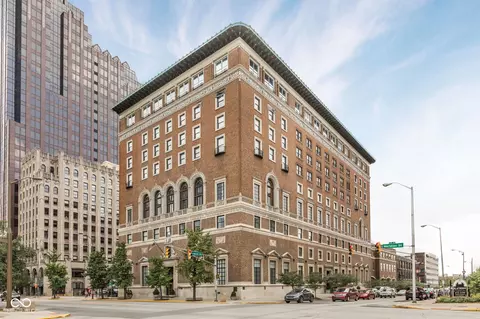 350 N Meridian St N #905, Indianapolis, IN 46204