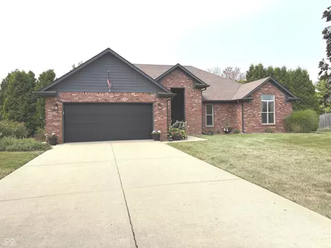 3584 S Applegate Dr, New Palestine, IN 46163
