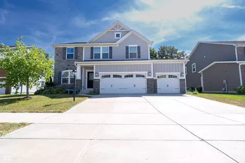 1267 Reichart Dr, Westfield, IN 46074