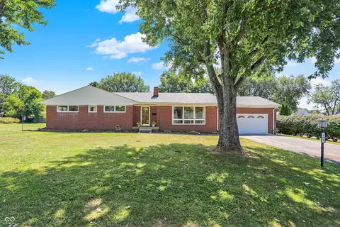 101 Center Ct, Franklin, IN 46131