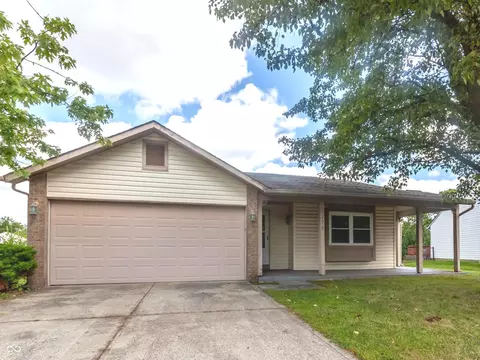 175 Westridge Pl, Greenwood, IN 46142