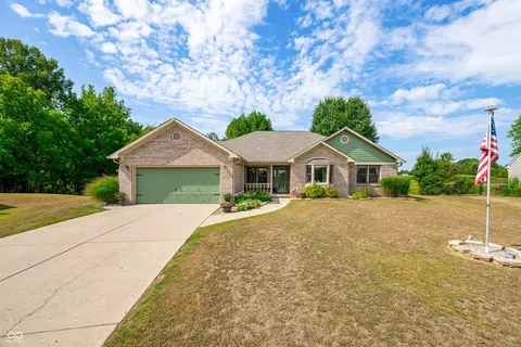 673 Benjamin Franklin Ct, Nineveh, IN 46164