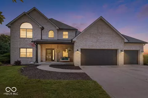 8326 Haggard Ct, Martinsville, IN 46151