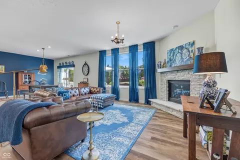5393 Dunhaven Rd, Noblesville, IN 46062