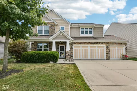 5789 Pebblebrooke Rd, Whitestown, IN 46075