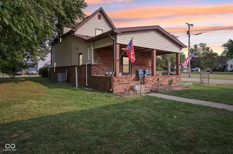 1230 S 25th St, Elwood, IN 46036