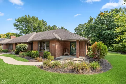 302 Northpointe Ct, Danville, IN 46122