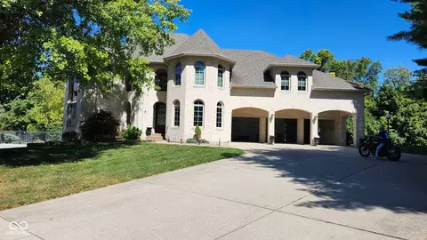26 Forrests Edge Ct, Indianapolis, IN 46227
