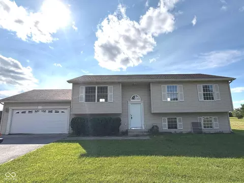 8876 N 500 W, Lake Village, IN 46349