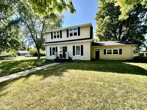 Exterior - 1201 4th St, Covington, IN 47932 photo 3 of 5