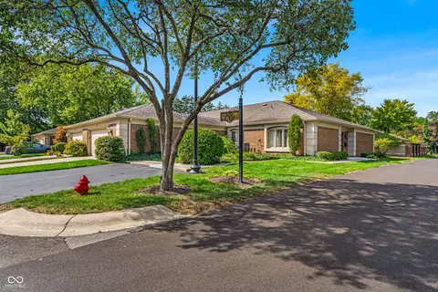 8518 Bent Tree Ct #8518, Indianapolis, IN 46260