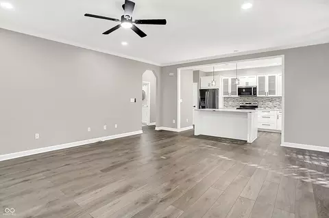 Living - 9749 Herons Cv, Indianapolis, IN 46280 photo 6 of 7