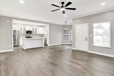 Living - 9749 Herons Cv, Indianapolis, IN 46280 photo 2 of 7