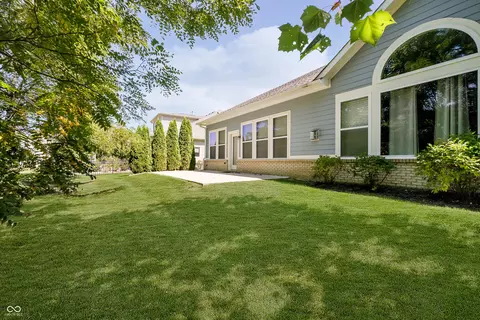 10994 Edgewood Dr, Fishers, IN 46040 photo 31